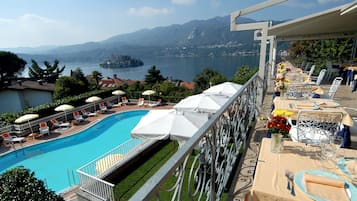 Breakfast, lunch, dinner served; Regional cuisine, alfresco dining