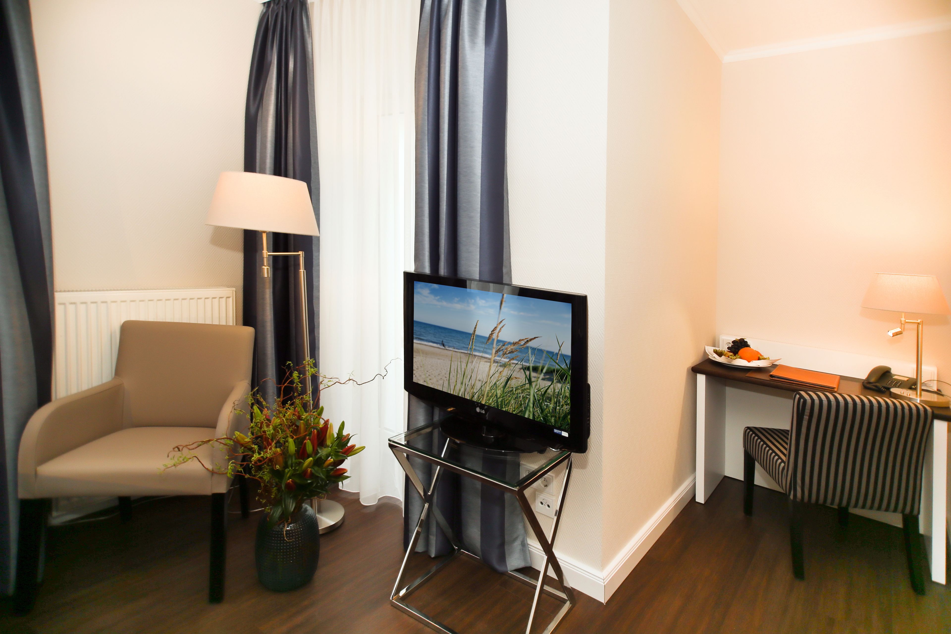 baltic double room (dependance) | 1 bedroom, hypo-allergenic bedding, in-room safe, desk