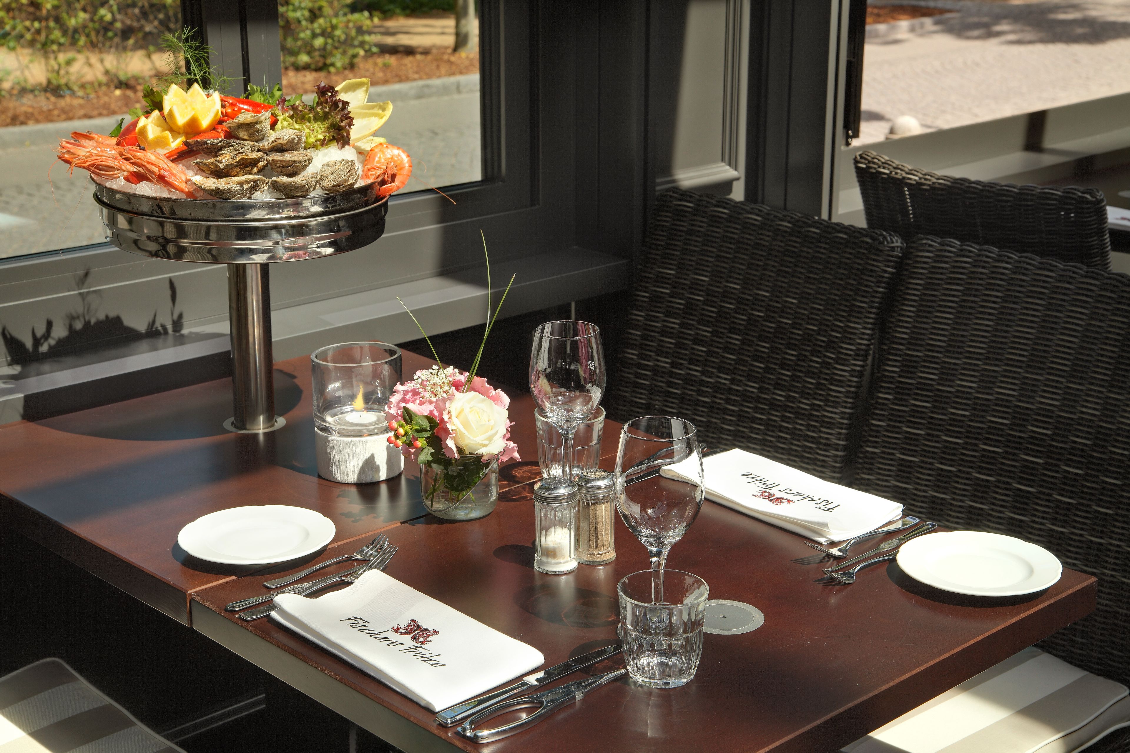 2 restaurants, breakfast, lunch, dinner served; local cuisine