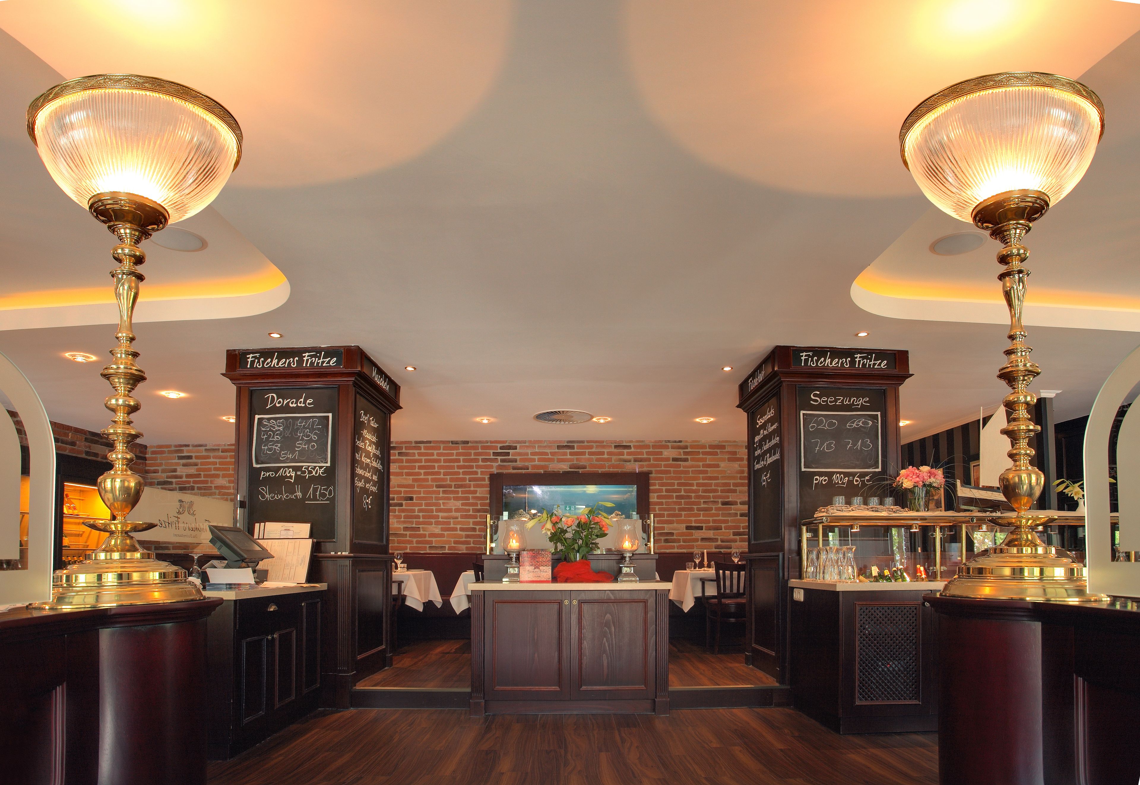 2 restaurants, breakfast, lunch, dinner served; local cuisine