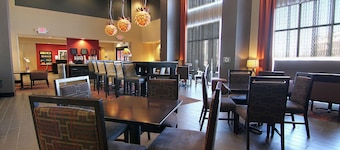 Hampton Inn & Suites Grand Forks