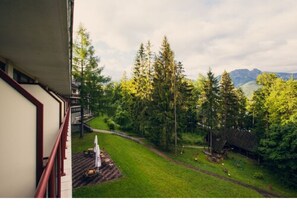 Kahden hengen huone (kaksi sänkyä) | Näkymä huoneesta