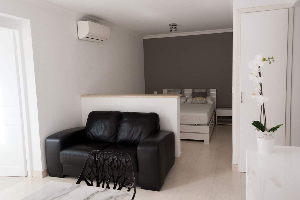 Appartamento Comfort, 1 camera da letto, patio, fronte oceano (in a side building) | 1 camera, una cassaforte in camera, con arredamento individuale