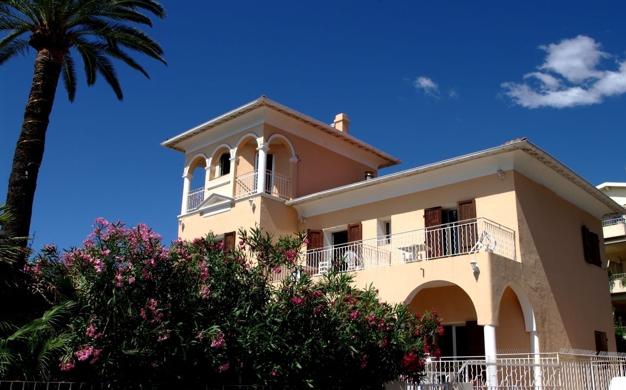 Foto - Hotel et Appartements Reine D'Azur