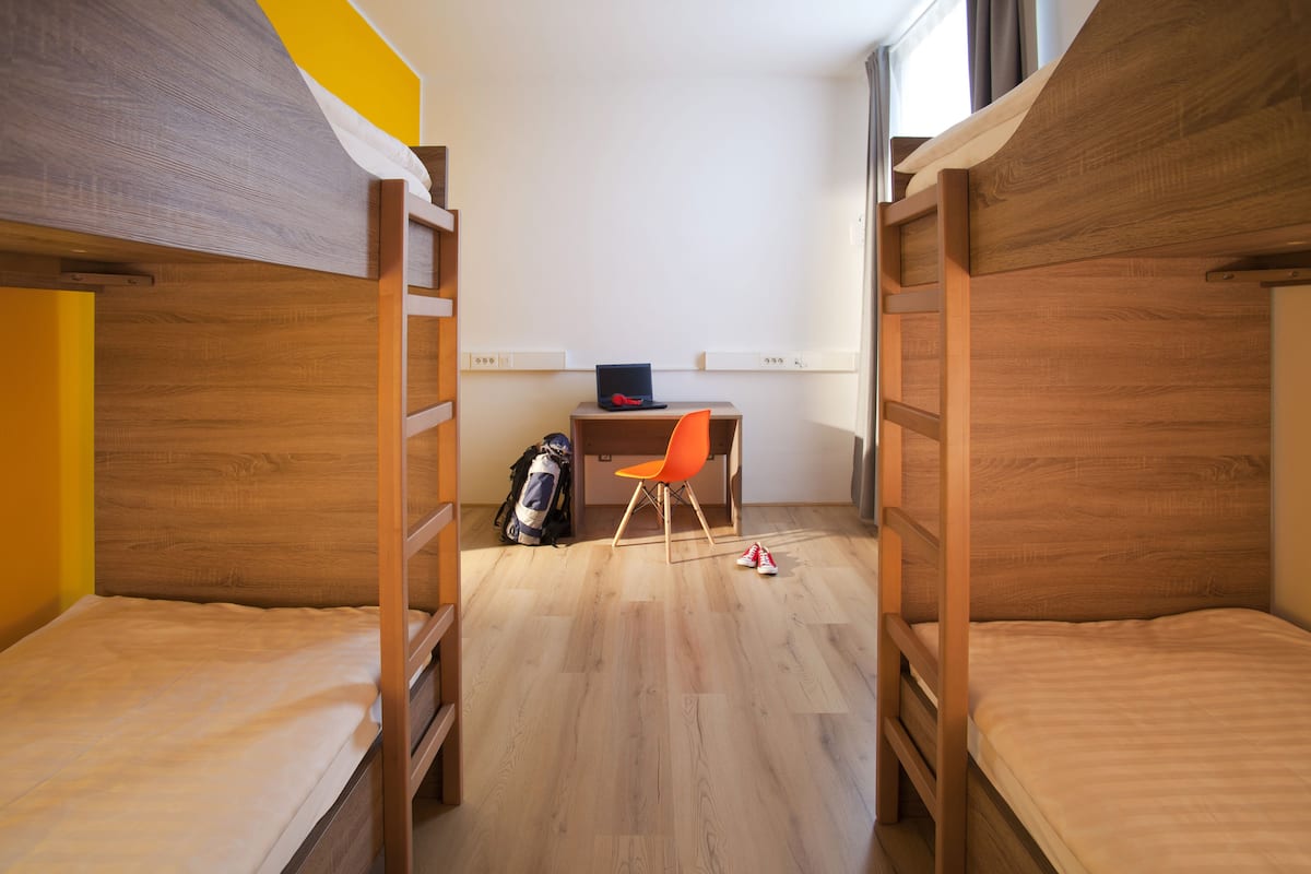 공용 도미토리, 남녀공용 도미토리 (1 bed in a 4 persons shared room) | 다리미/다리미판, 무료 WiFi, 침대 시트