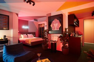 Penthouse | In-room safe, desk, blackout drapes, soundproofing