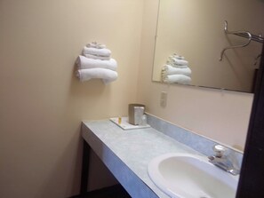 Bathroom sink - Huggy Bear Motel (Warren)