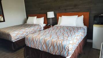 Individually furnished, desk, iron/ironing board, free WiFi
