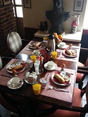 Daily buffet breakfast (EUR 12.50 per person)
