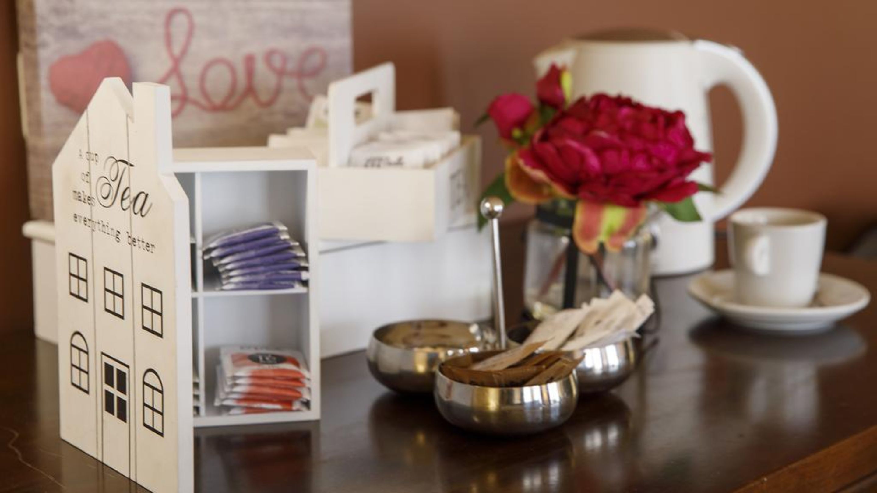 suite | room amenity