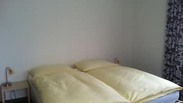Cunas gratuitas, wifi gratis y ropa de cama