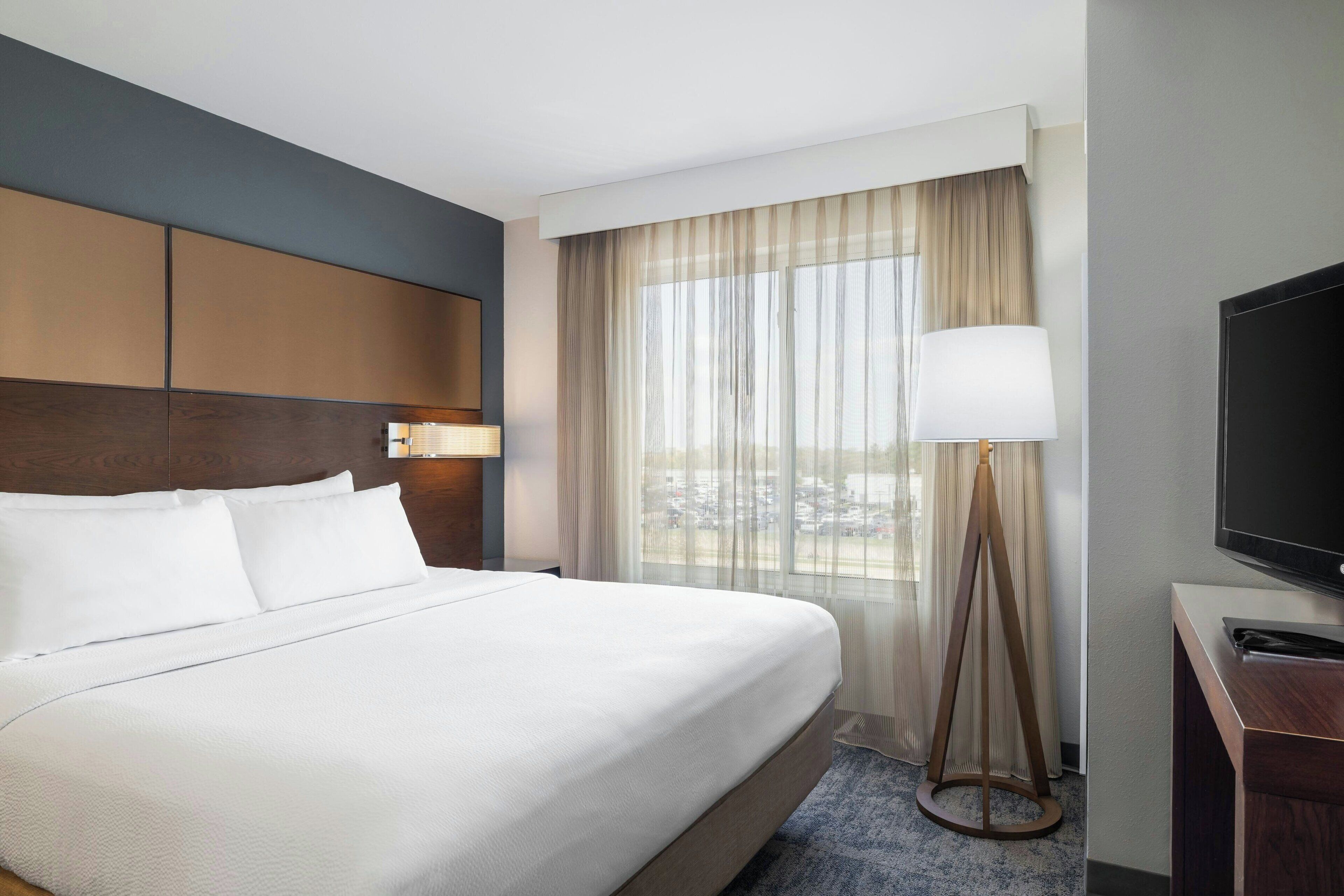 開放式客房, 1 張特大雙人床和 1 張沙發床 | 客房內保險箱、書桌、筆電工作空間、熨斗/熨衣板