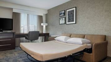 In-room safe, desk, laptop workspace, iron/ironing board