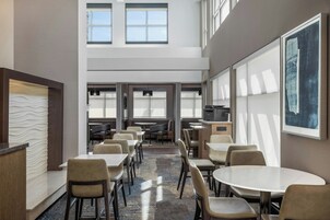 Desayuno buffet incluido todos los días 