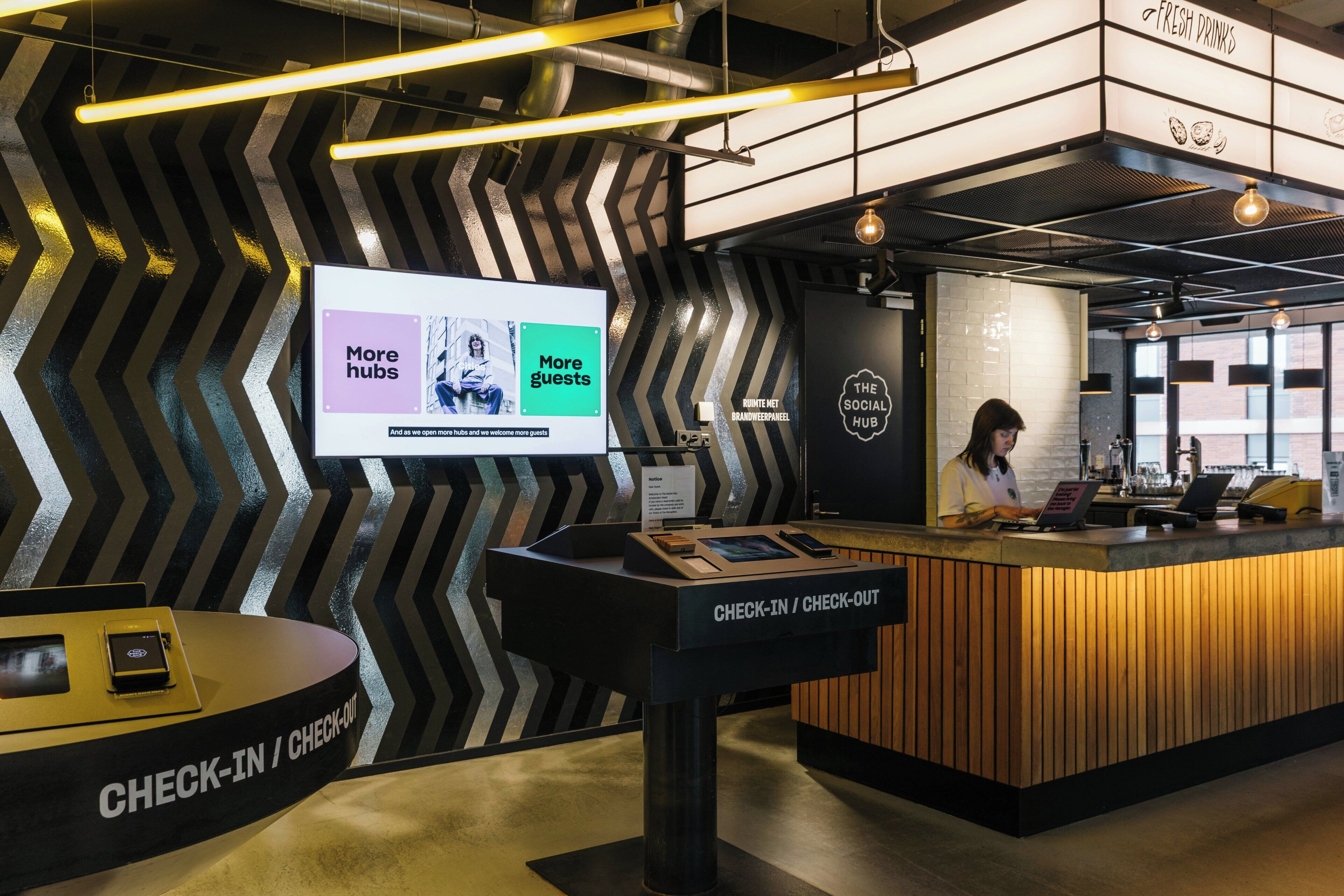 Check-in/check-out kiosk