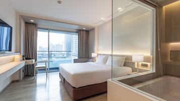Deluxe Exclusive | In-room safe, desk, laptop workspace, iron/ironing board