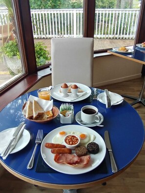 Breakfast meal - Killarney View House B&B (Killarney)