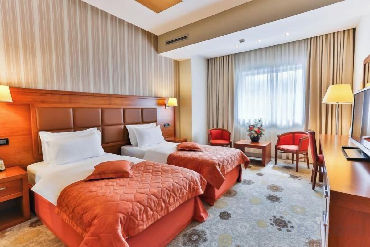Premium bedding, minibar, in-room safe, desk