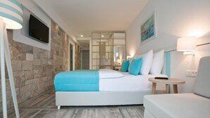 In-room safe, cribs (surcharge), rollaway beds (surcharge), WiFi (free) - Hotel Castellastva (Petrovac)