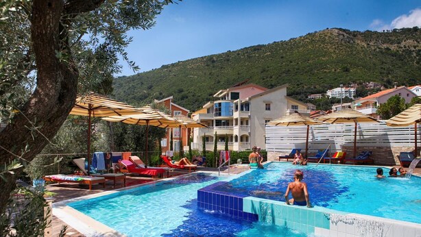 Pool - Hotel Castellastva (Petrovac)
