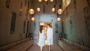 Couples treatment room(s), sauna, steam room, body treatments