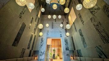 Couples treatment room(s), sauna, steam room, body treatments
