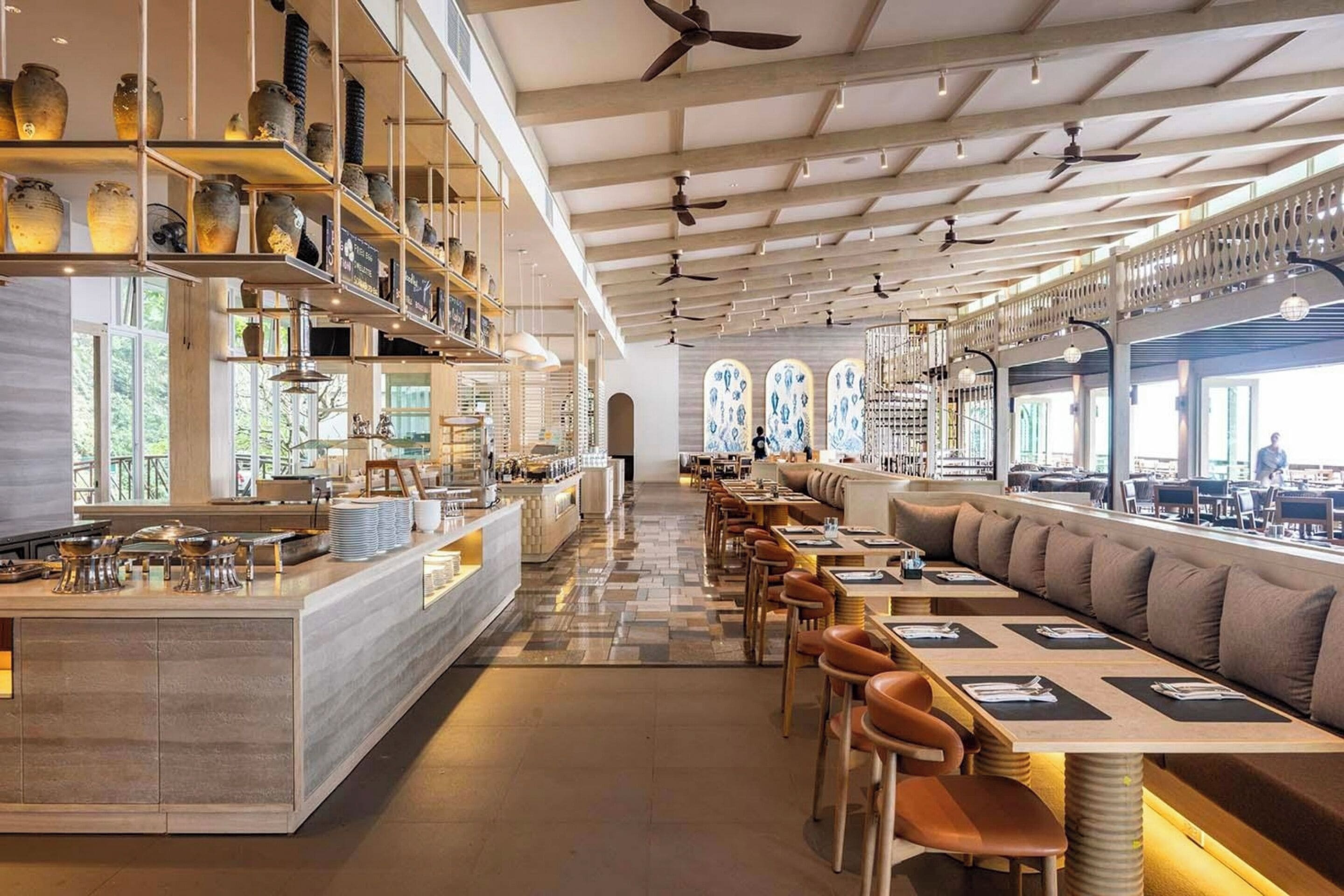 2 restaurants, breakfast, lunch, dinner served; international cuisine