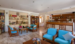 Bar (on property) - Hotel Sandalyon (San Teodoro)