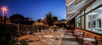 Hotel Sandalyon