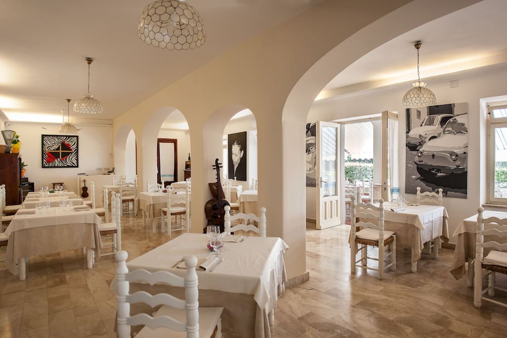 Hotel Sandalyon