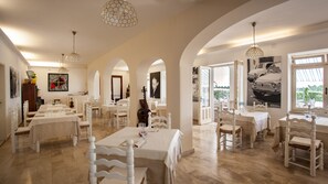 Unclassified image, 5 of 67, button - Hotel Sandalyon (San Teodoro)