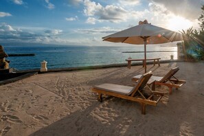 Private beach, beach shuttle, sun-loungers, beach umbrellas