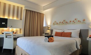 Coffres-forts dans les chambres, décoration personnalisée, bureau