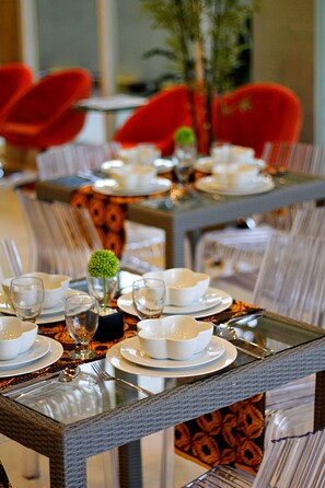 Sarapan (IDR 70000 per orang)