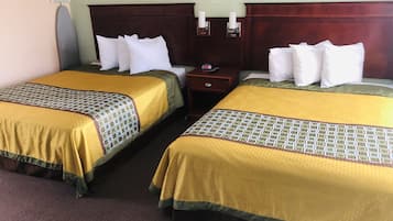 Standardzimmer, 2 Queen-Betten, Nichtraucher, Kühlschrank und Mikrowelle | Schallisolierte Zimmer, Bügeleisen/Bügelbrett, kostenloses WLAN