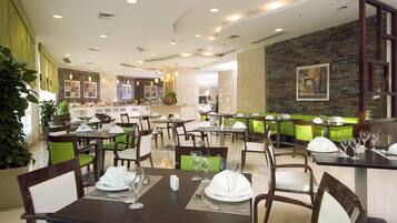 Termasuk sarapan bufet setiap hari