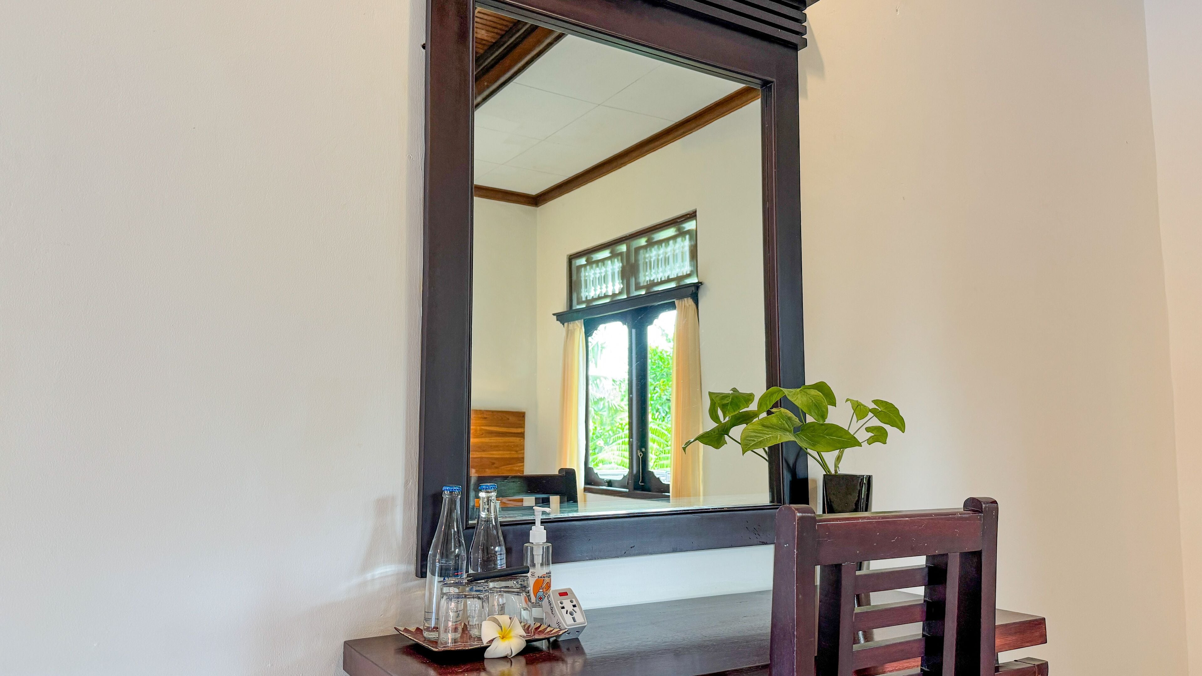 superior room, balcony, garden view | 1 bedroom, hypo-allergenic bedding, desk, rollaway beds