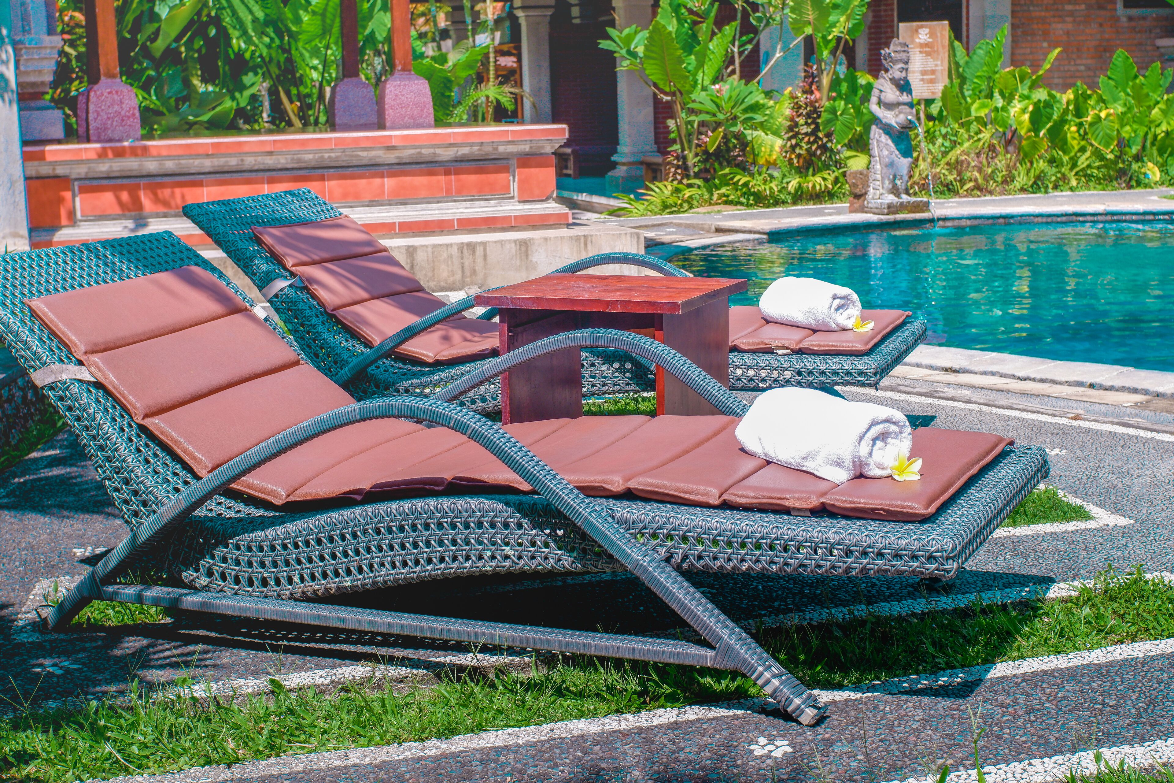 Outdoor pool, sun loungers