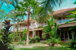 إطلالة على الحديقة