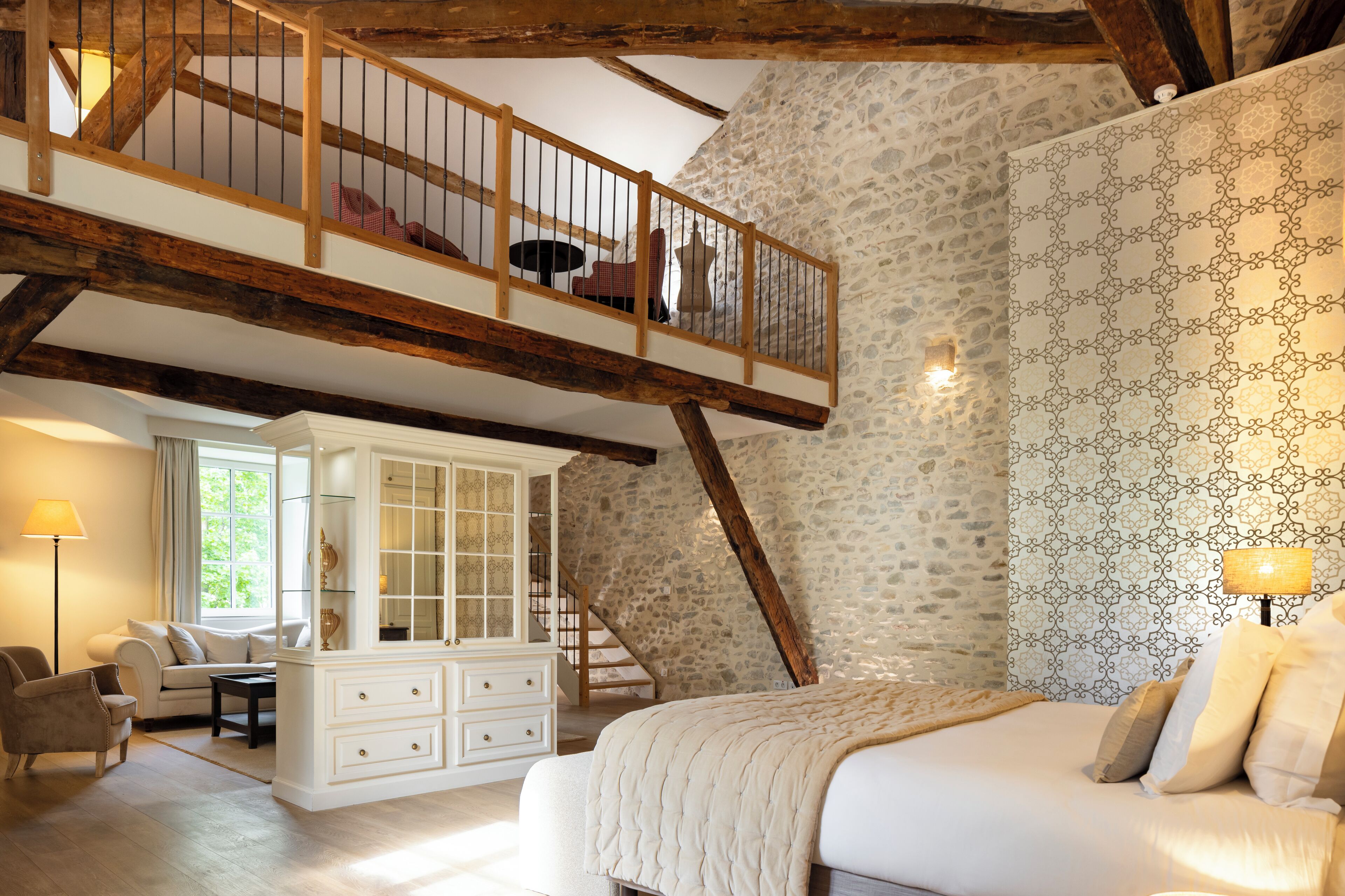 suite (prestige) | premium bedding, pillow-top beds, minibar, in-room safe