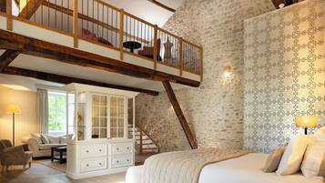 Suite (Prestige) | Luxe beddengoed, pillowtop-bedden, een minibar, een kluis op de kamer