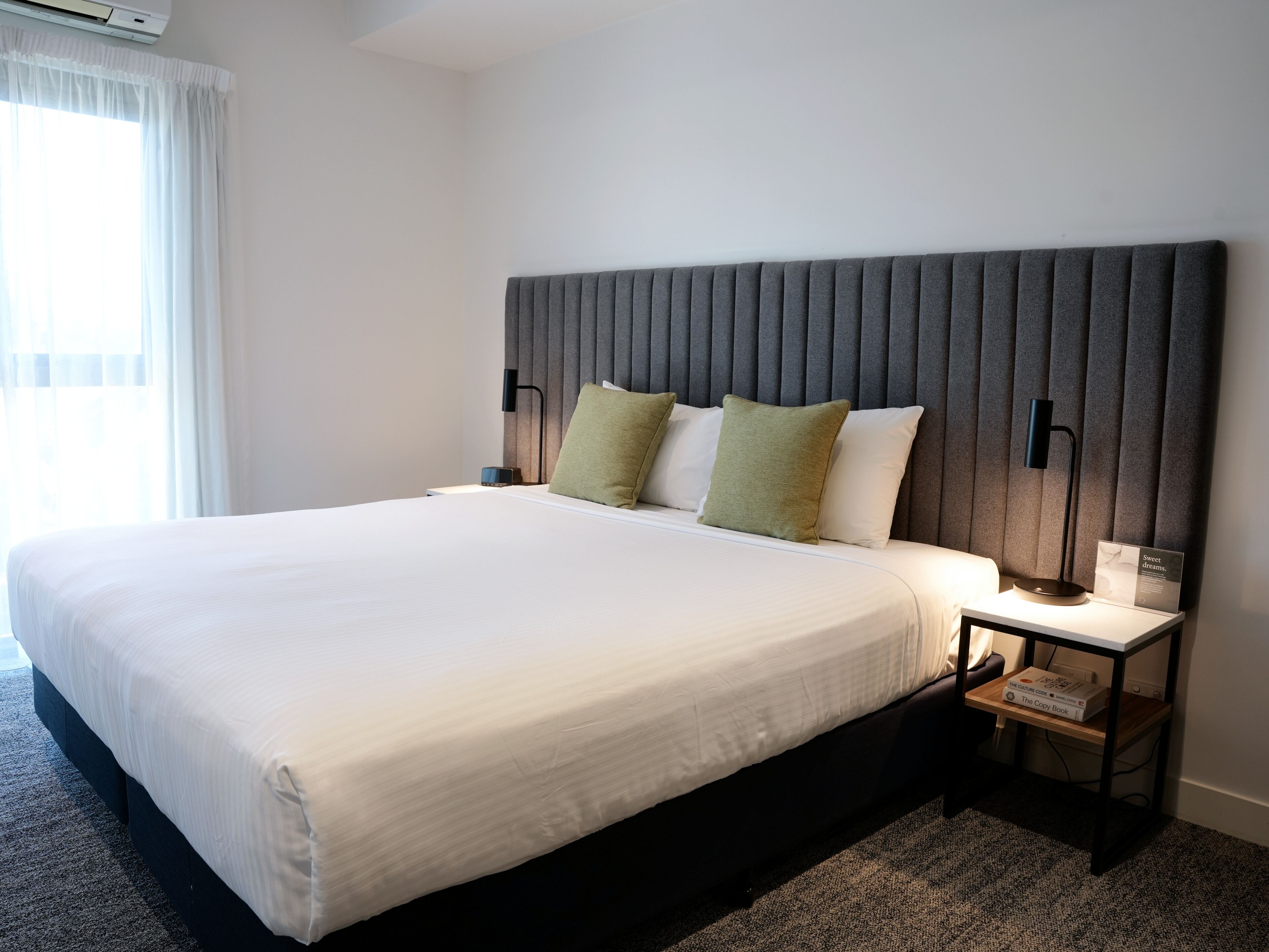 スタンダード スタジオ 禁煙 簡易キッチン (Studio) | 高級寝具、セーフティボックス (室内)、デスク、ノートパソコン用作業スペース