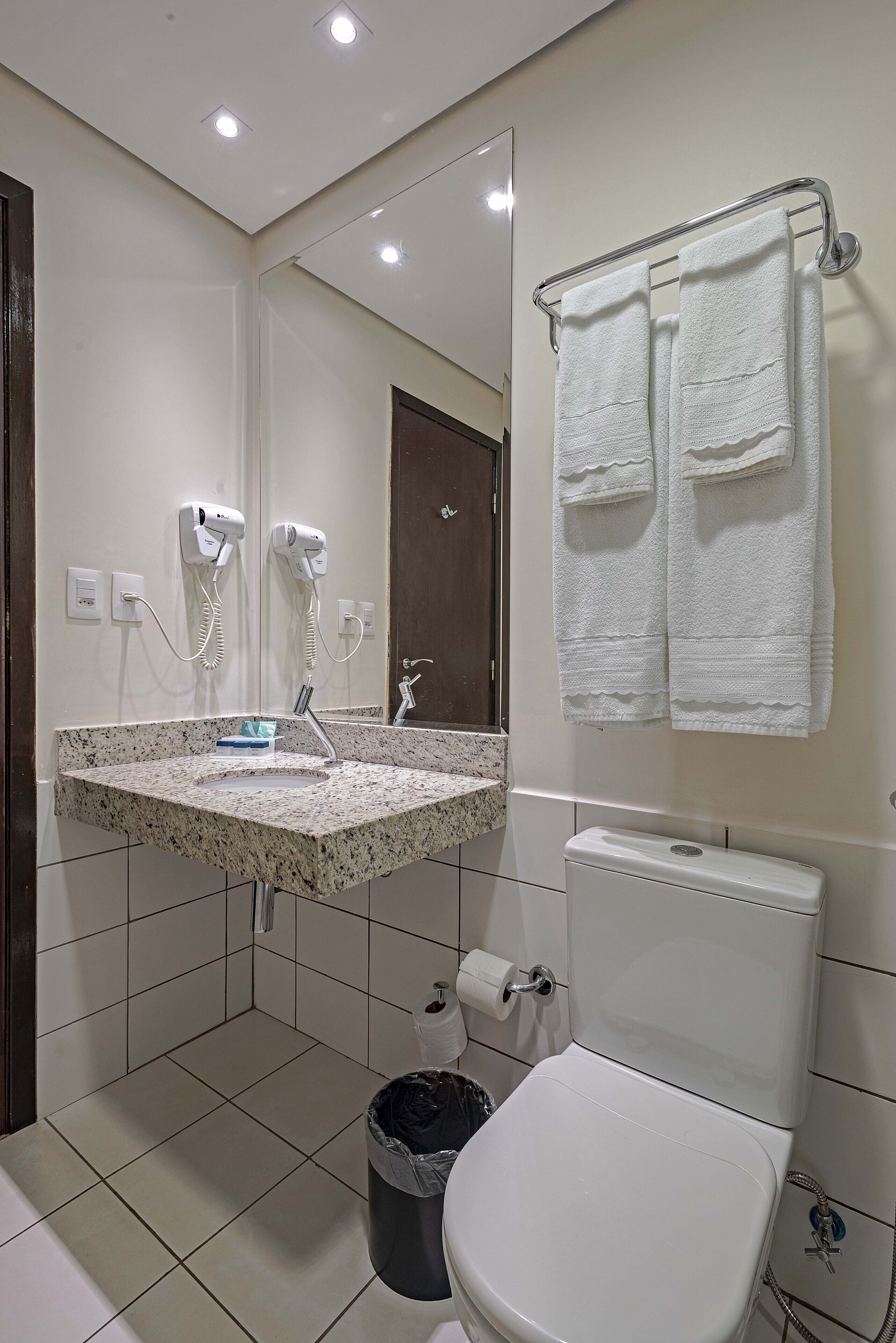 superior double room, balcony | bathroom | shower, hair dryer, towels