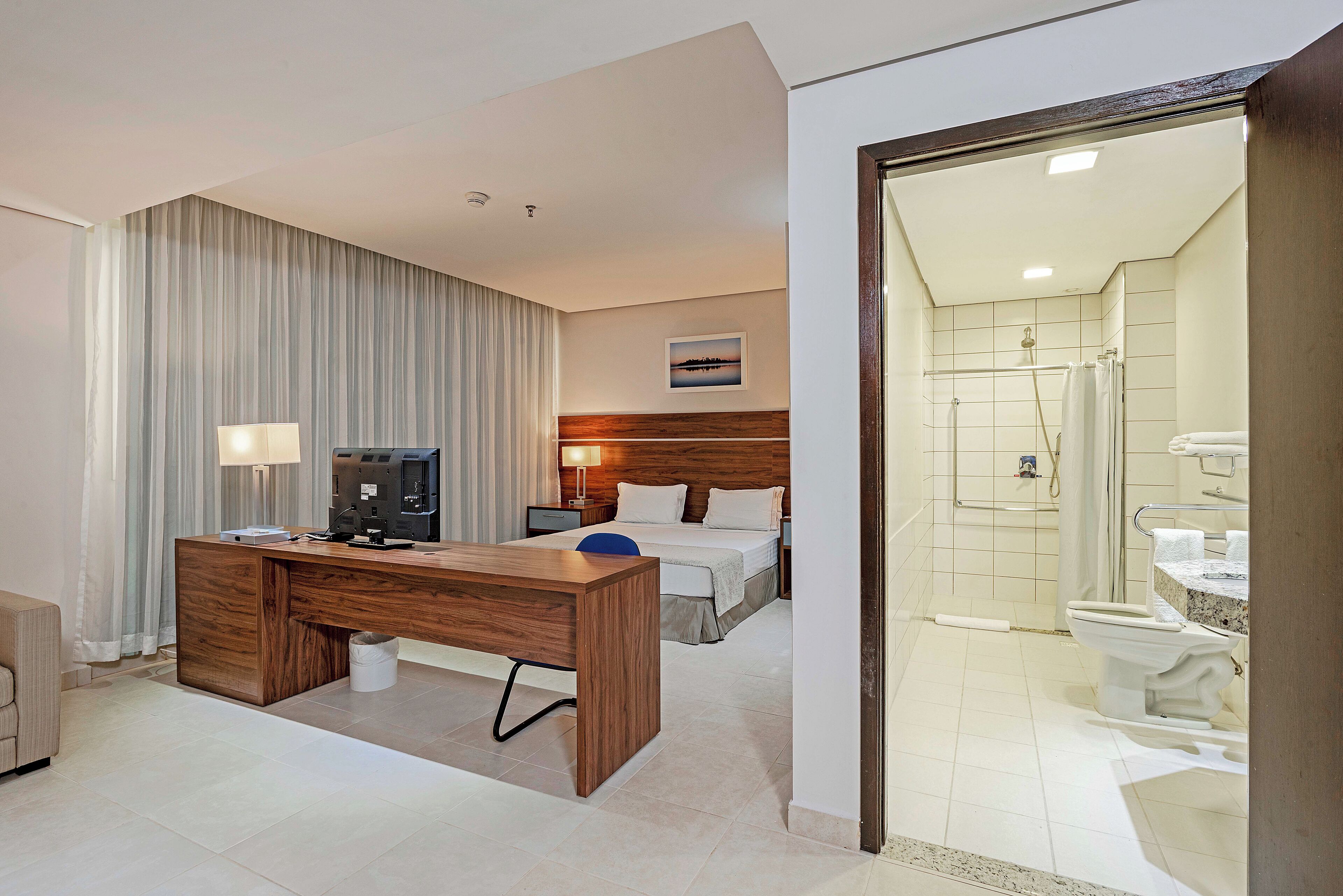 superior double room, accessible | minibar, in-room safe, desk, iron/ironing board