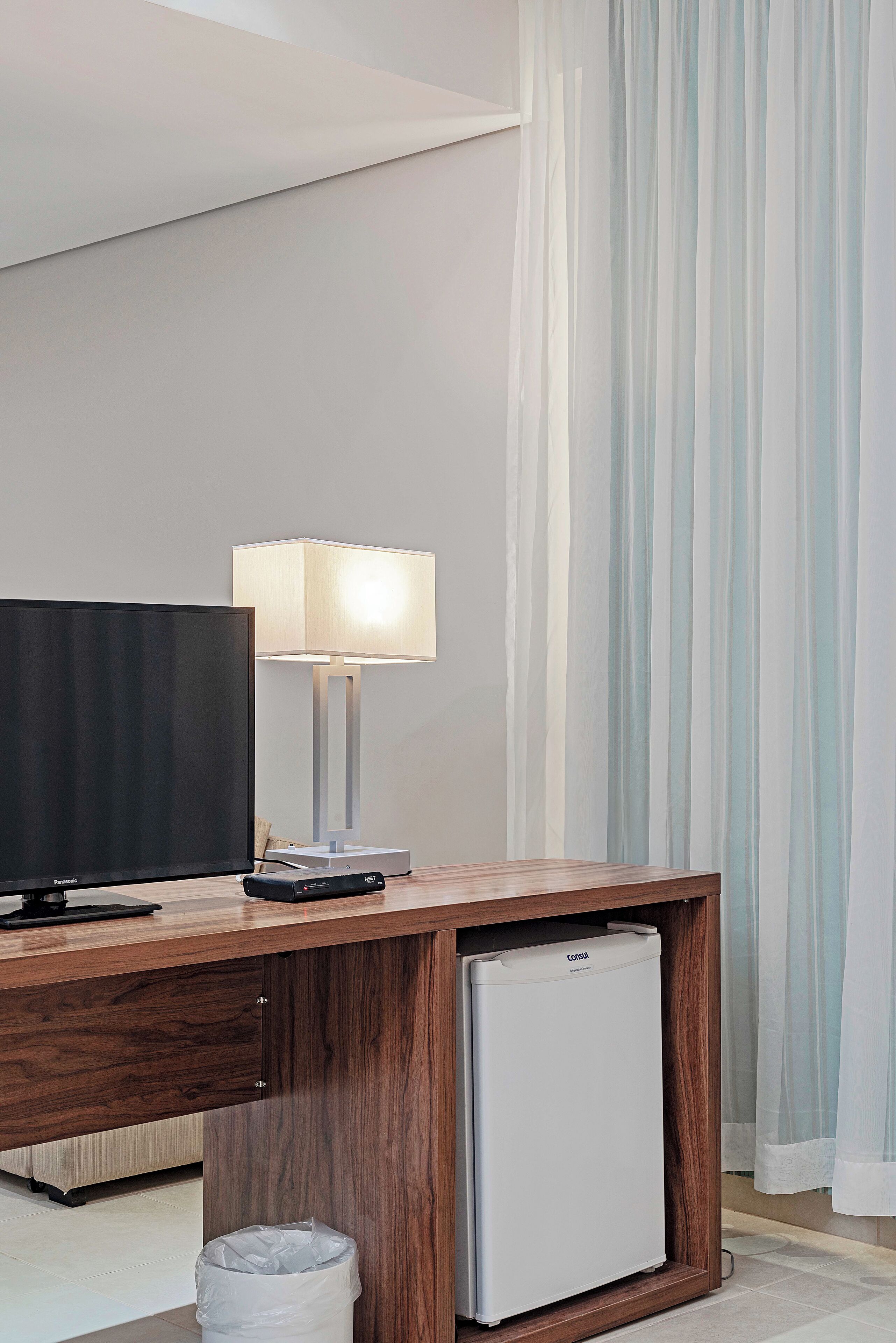 superior double room, accessible | television