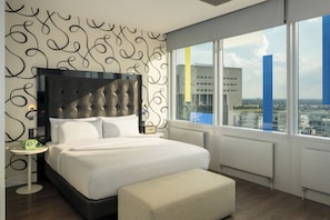 Innside Lifestyle Suite | Premium bedding, minibar, desk, blackout drapes
