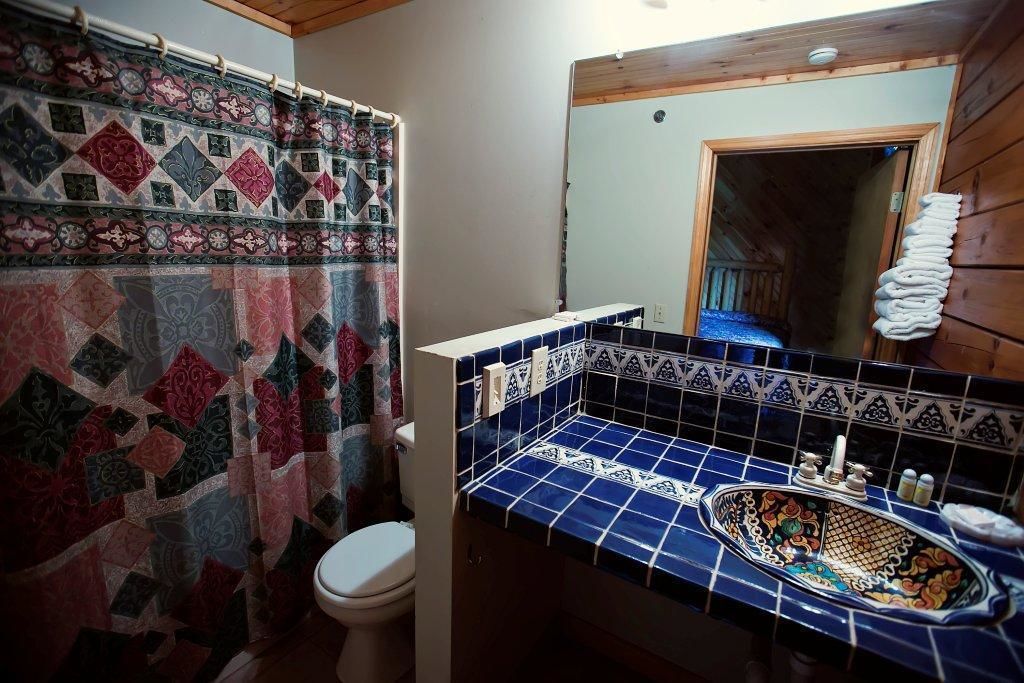 standard room, 2 queen beds, non smoking | bathroom | shower, hair dryer, towels