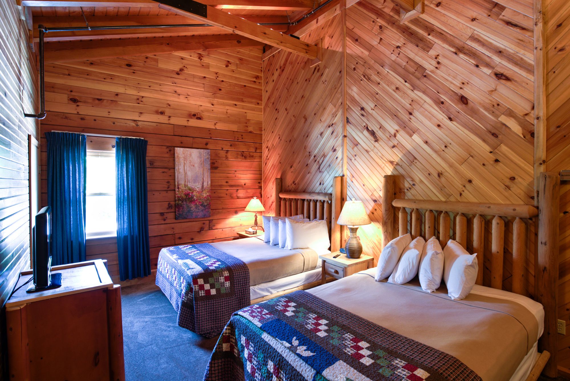 standard room, 2 queen beds, non smoking | desk, free wifi, bed sheets