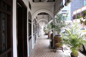 Property entrance - Museum Hotel (George Town)