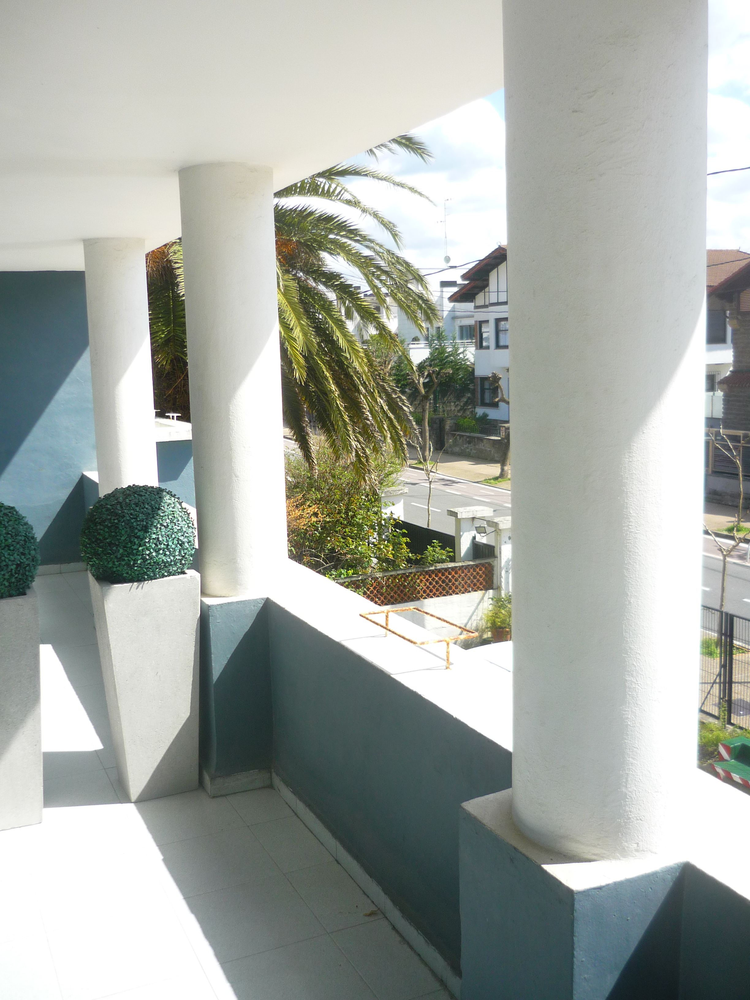 Pemandangan dari hartanah